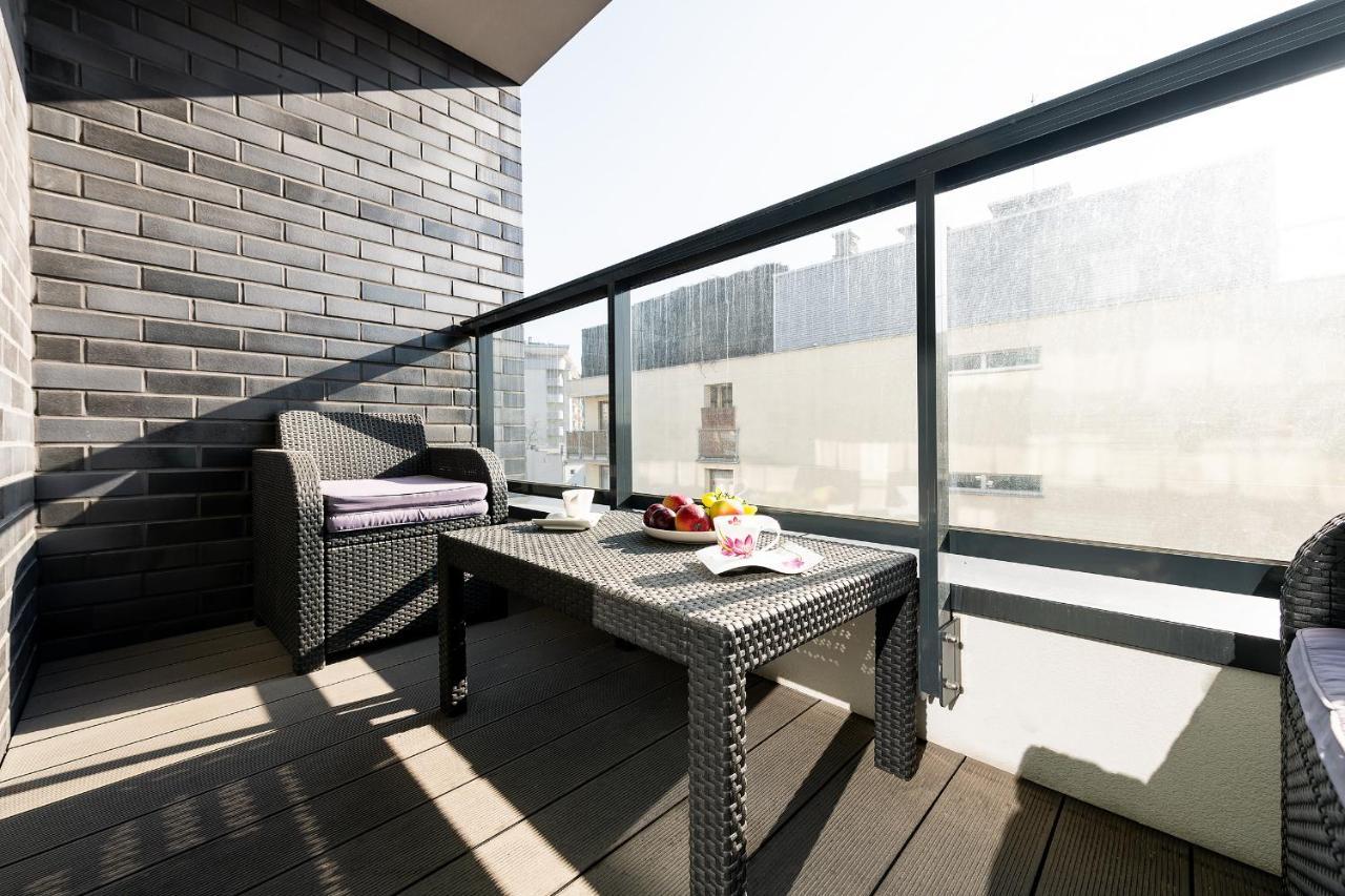 P&O Apartments Aleja Krakowska Warszawa Exteriör bild